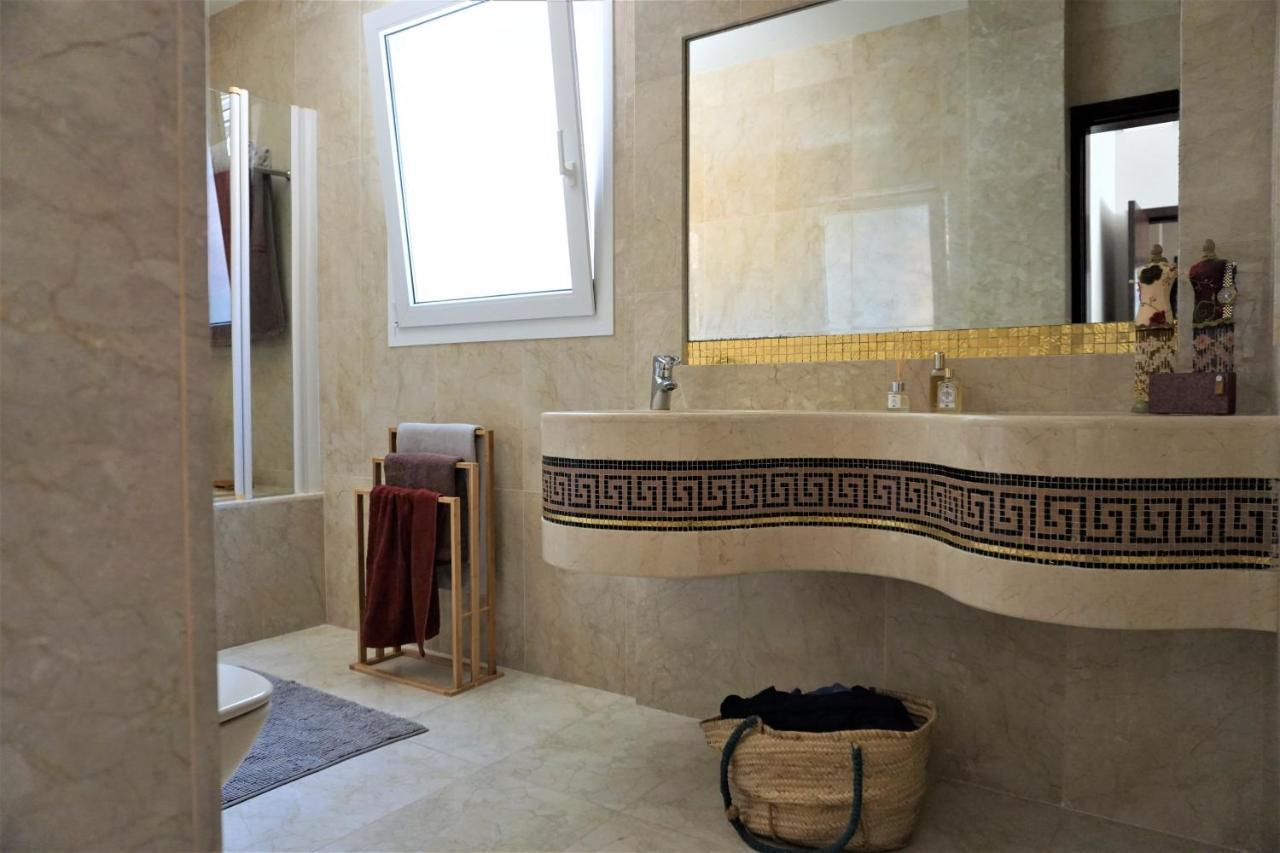 Casa Mia Guest House Пуерто Калеро Екстериор снимка